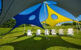 Strawberry Hill Seaside Inn